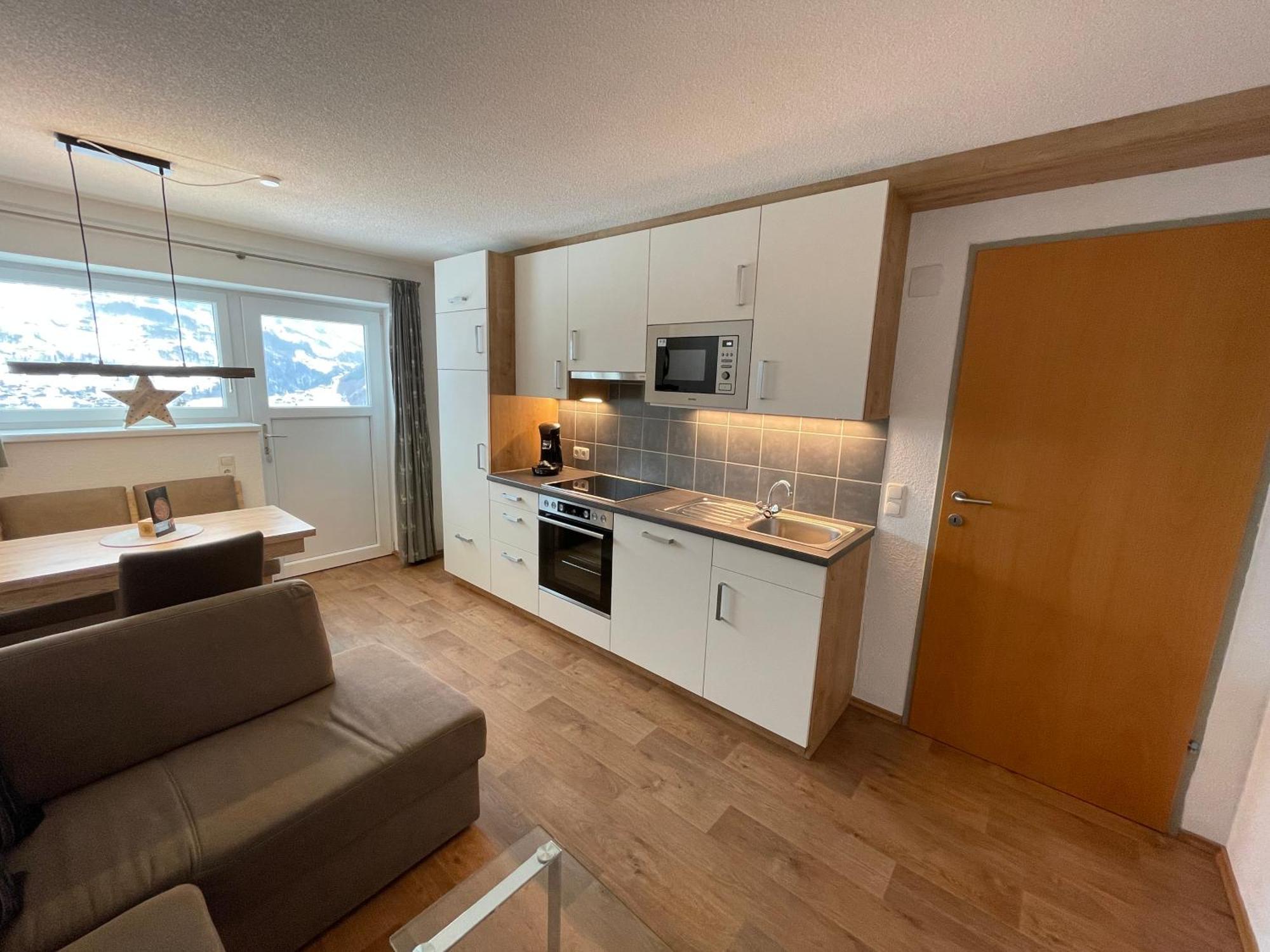 Ferienwohnung Roschitz シュルンス エクステリア 写真