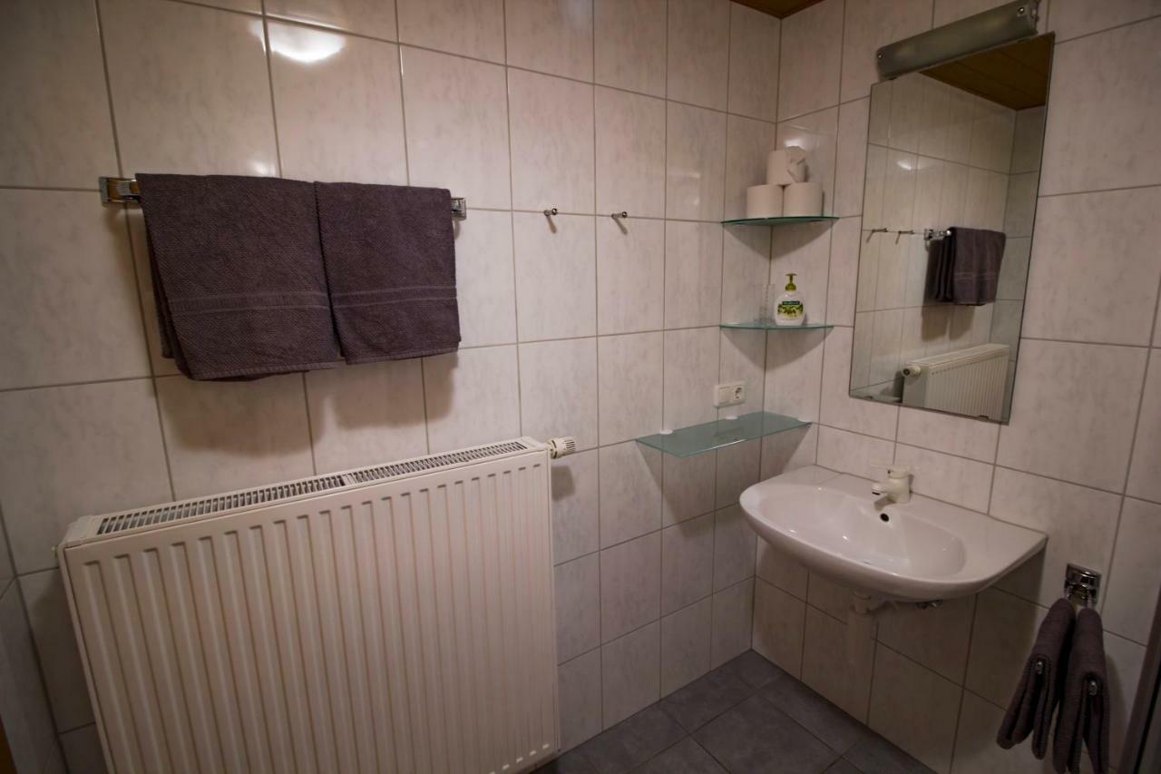 Ferienwohnung Roschitz シュルンス エクステリア 写真